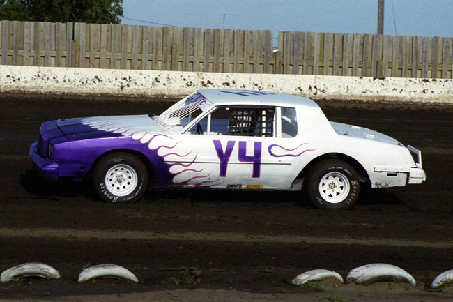 2000 B 4 KELLY NORTH