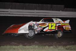 2010 A 12 CHAD BECKER 916