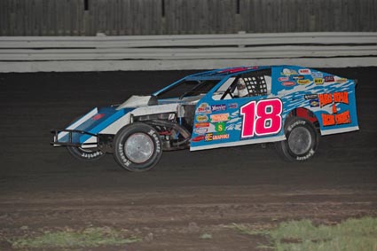 2010 M 18 TONY LEIKER 916A