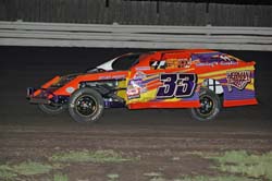 2010 M 33 DAVID KARST 916