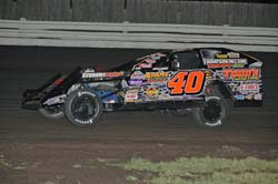 2010 M 40 BUZZY ADAMS 916