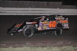 2010 M 40 BUZZY ADAMS 916B