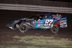 2010 M 87 CURT LUND 916