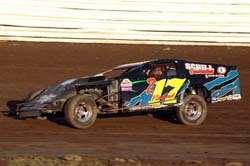2010 MW 17 ZACH NAASTAD 916