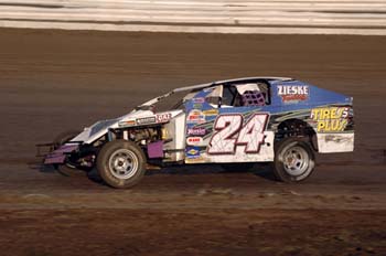 2010 M4 24 DEREK ZIESKE 917