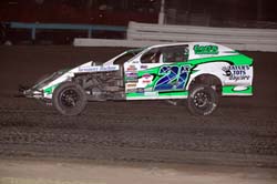 2011 MW 21 TRAVIS SAURER 914B