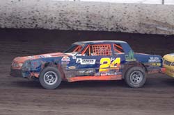 2011 ST 24 JAMES WALL 915