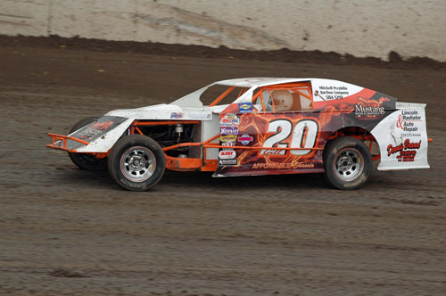 2011 MW 20 TOM GILL 916