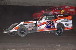 2011 M 21 TRAVIS SAURER 917A