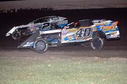 2011 M 40 BUZZY ADAMS 917