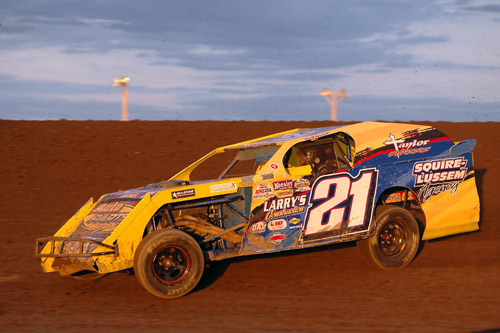 2011 M 21 SCOTT BENDER 817A