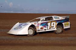 2011 A 19 STEVE LAURSEN 817
