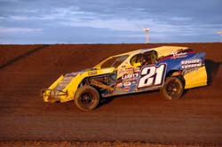 2011 M 21 SCOTT BENDER 817