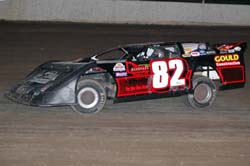 2011 A 82 JOHN BEY 513B