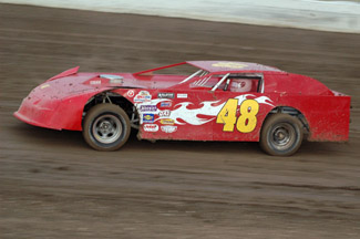 2011 SS 48 HOWARD HUNTER 56
