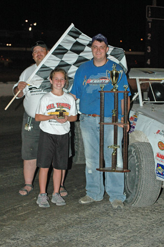 2011 X TROPHY-GRADY MYERS AND FAN 715