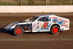 2011 MW 5 SCOTT TYRRELL 722