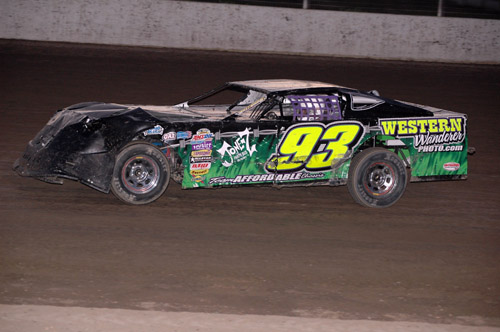 2011 SS 93 JAMES HUGHES 812