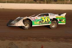 2011 A 36 KELLY HAMPLE 812A