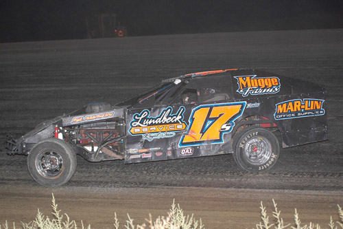 2011 M 17 JAMES SLAWSON 910B