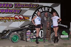 2011 XXX TROPHY-MANNING 910
