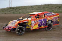 2011 M 33 DAVID KARST 64