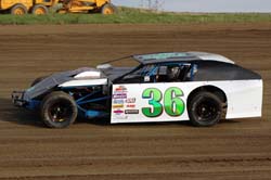 2011 MW 36 ERIC SLOCUM 64