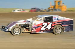 2011 MW 24 TONY FORESTER 716