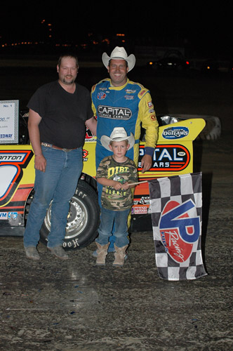 2011 X SHANE CLANTON AND FANS 719
