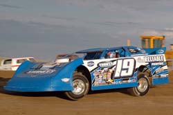 2011 A 19 AUSTIN HUBBARD 719B