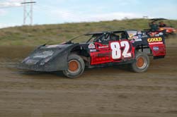 2011 A 82 JOHN BEY 719