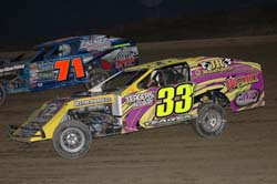 2011 M 33 JUSTIN YEAGER 86A
