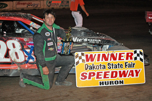 2011 X MW KIP MYERS IN VICTORY LANE 820