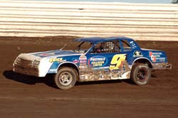 2011 ST 9 DOUG SONGER 820