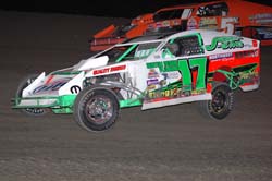 2011 M 17 MIKE GRESETH 923