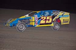 2011 M 25 HANK BERRY 923