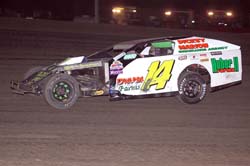 2011 MW 14 ERIC EDWARDS 923A