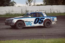 2011 B 05 JASON LOWRY 819A
