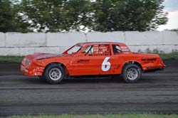 2011 B 6 HENRY HACKER 819