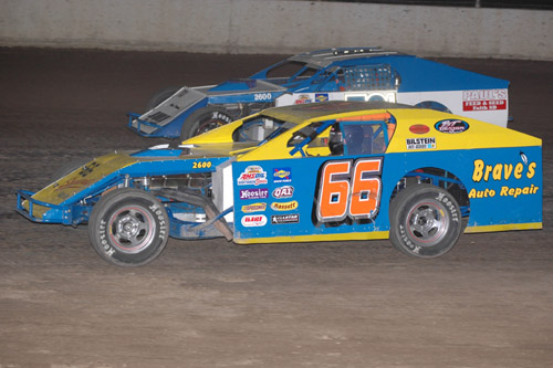 2011 X MW BRAVE VS HANRAHAN 63
