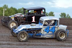 2012 X V SUPERS GOING AT IT 84
