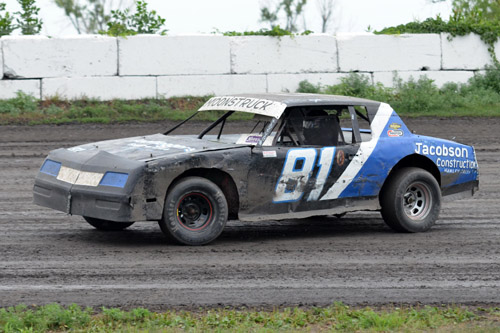 2012 B 81 KYLE JACOBSON 83
