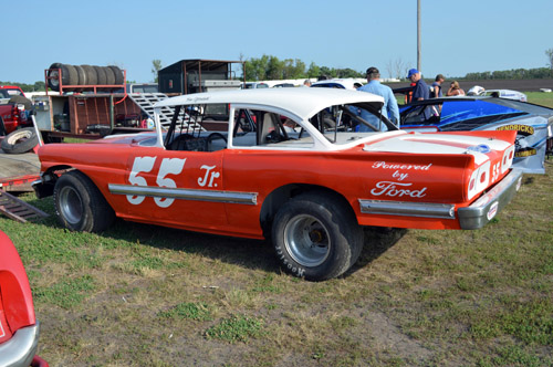 2012 XX LOOKS FAST SITTING STILL 76
