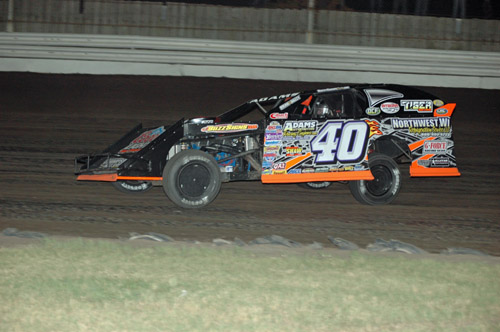 2012 M 40 BUZZY ADAMS 913