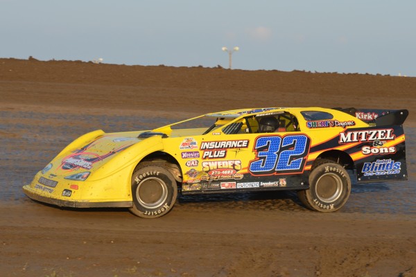 2013 A 32 PAT WEISGRAM 76.jpg
