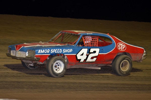 2013 V 42 JAKE HOLMBERG 830A.jpg