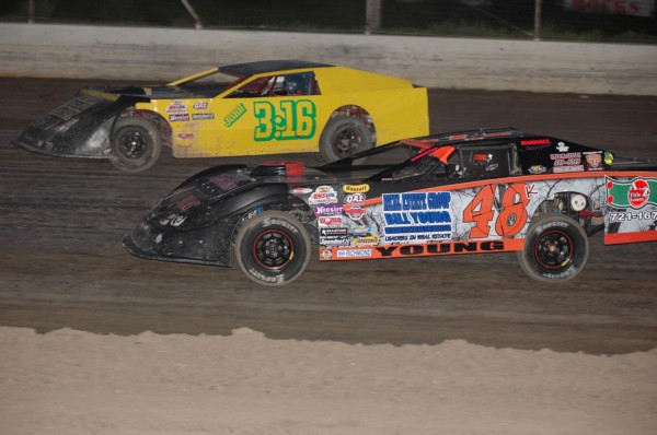 2013 X SS YOUNG WORKING HIS WAY THROUGH 623.jpg
