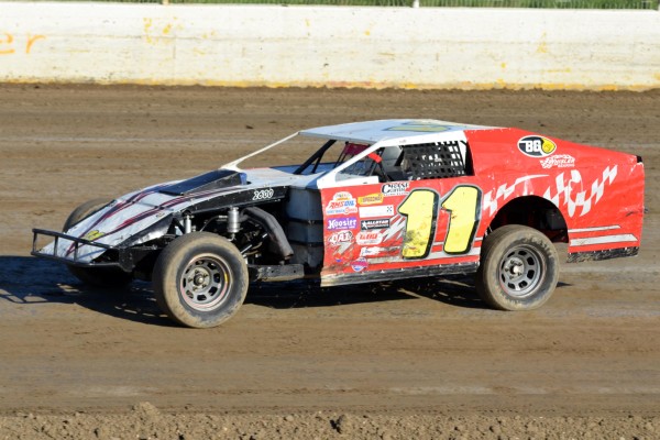 2013 MW 11 BRANDY BAKER 623A.jpg