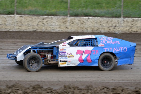 2013 MW 77 NICK KIRCHHEVEL 811.jpg
