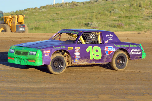 2013 B 19 TERRY PLUMB 615C